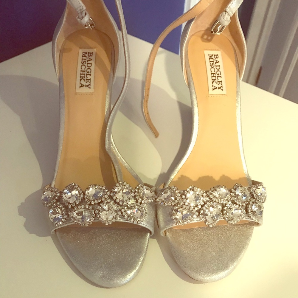 Badgley mischka silver jeweled wedge